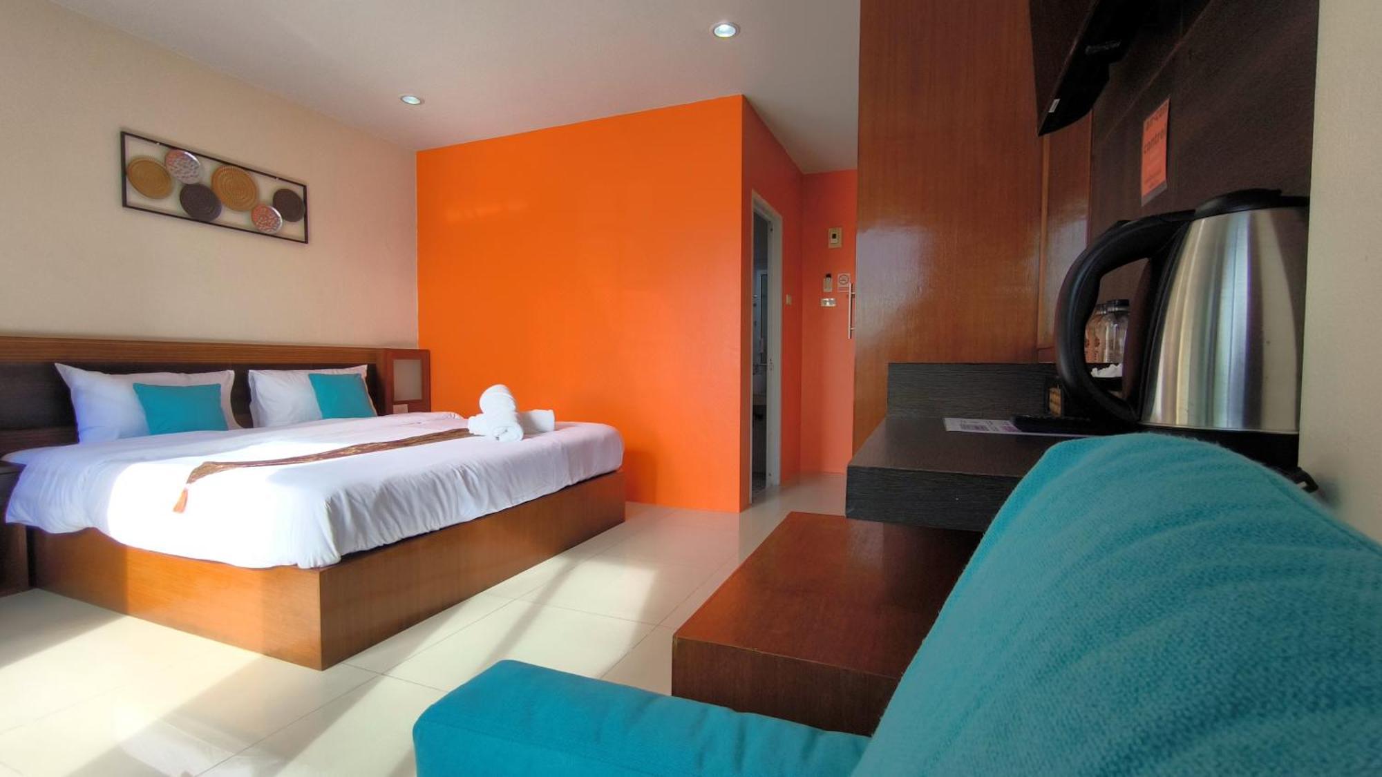 Lucky Buako Hotel Patong Extérieur photo
